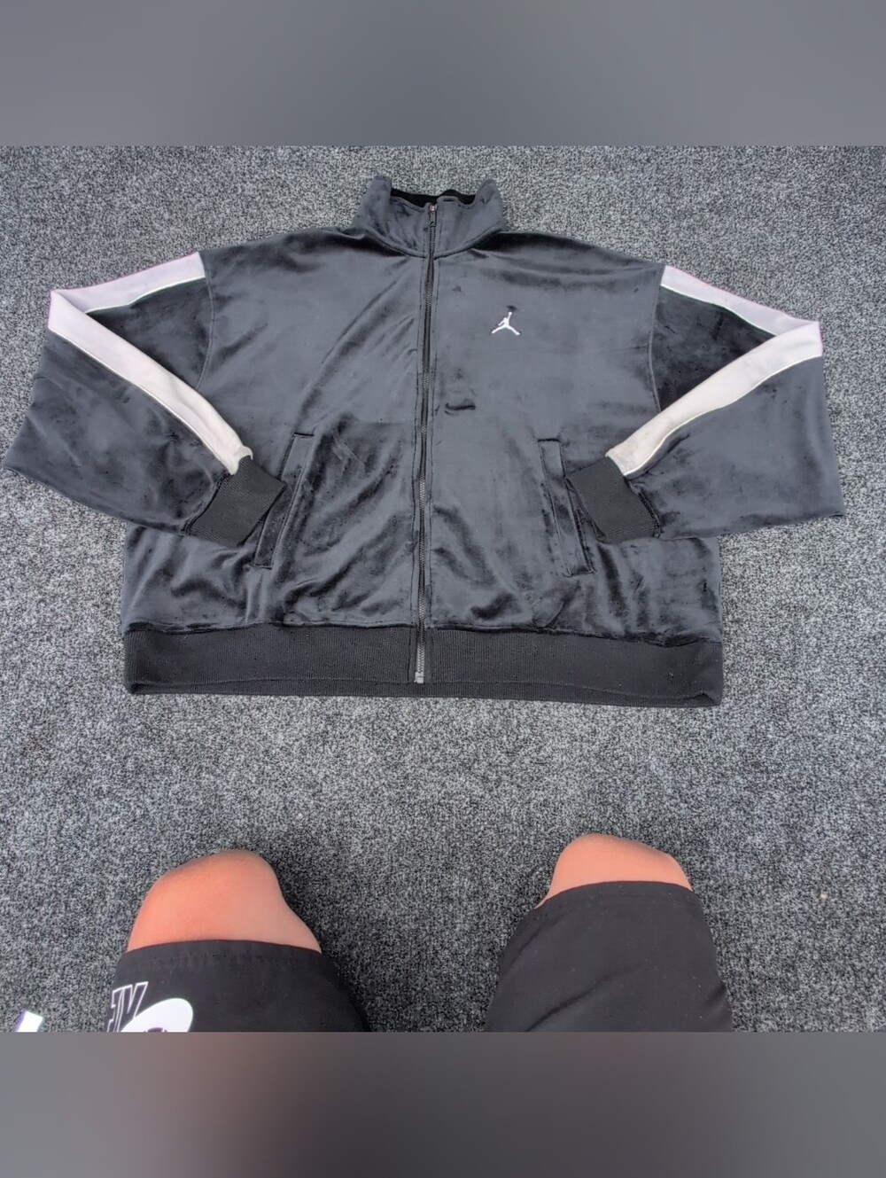 Air Jordan Flight Jacket Womens Medium Black Velour Oversized Stretch DV1396-010